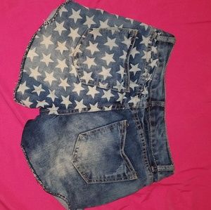 Star pattern echo shorts